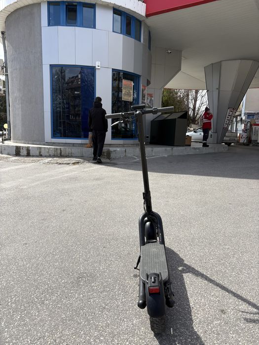 Тротинетка Navee kickscooter N65 като нова