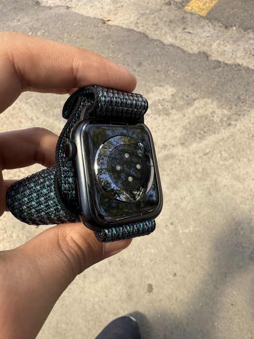 Apple watch 8.45