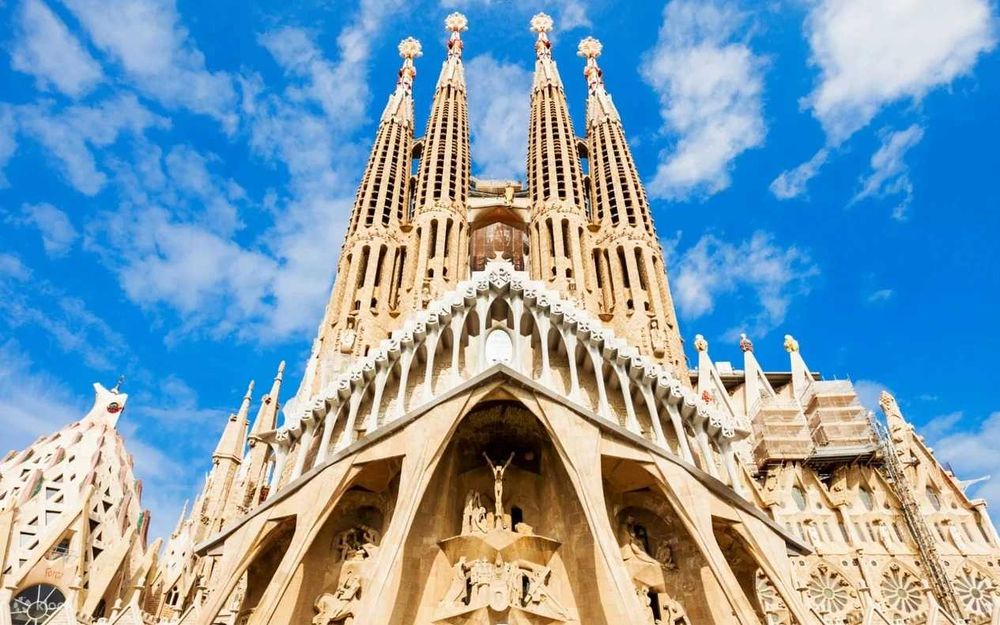 СПЕШНО! 13 ДНЕВЕН ЛУКСОЗЕН КРУИЗ! Забавления от световна класа!