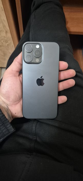Vând iphone 16 pro max 256 GB Black Titanium