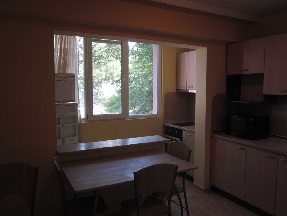 Дава се под наем Двустаен апартамент в Бургас, Меден рудник - зона А - 50 кв.м за 225 € - Снимка #6