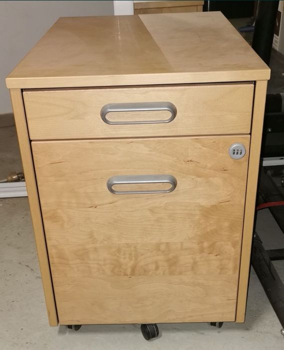 Casetiera Rollbox cu cifru si roti, dulap