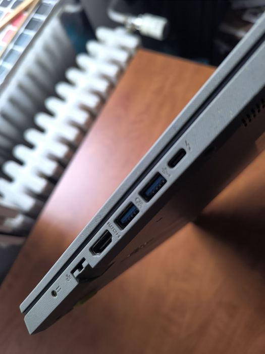 Laptop Eco-Friendly Acer Aspire Vero AV15-52 – Intel i5 Gen 12, 8GB RA