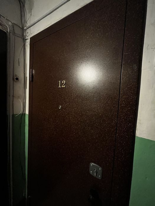 Продам дверь входную