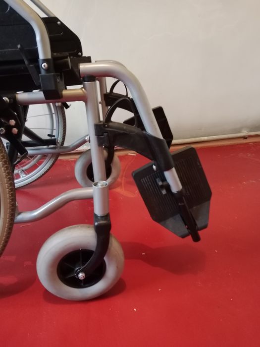 Продаётся инвалидная коляска