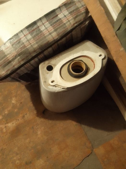 Комплект унитаз+бачок.