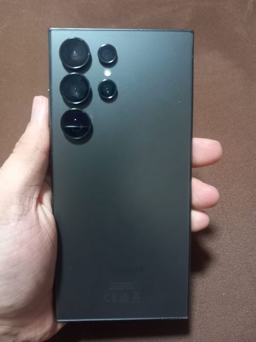 Vand Samsung S24 Ultra impecabil