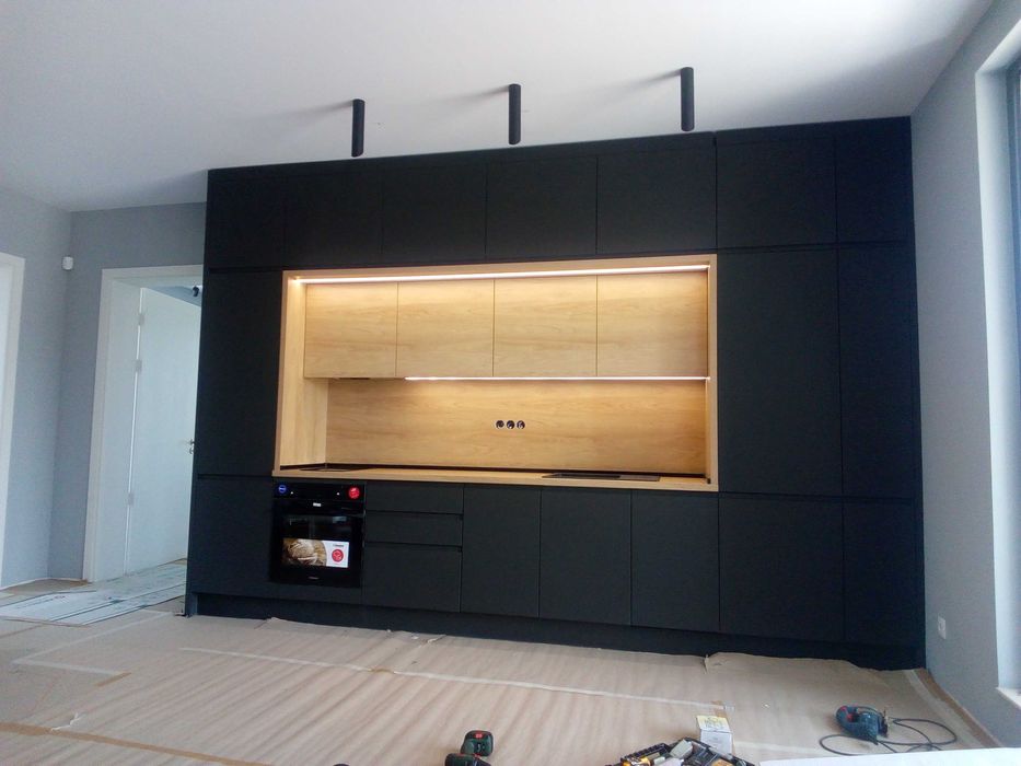 Мебели по поръчка (и всичко свързано с мебелите)