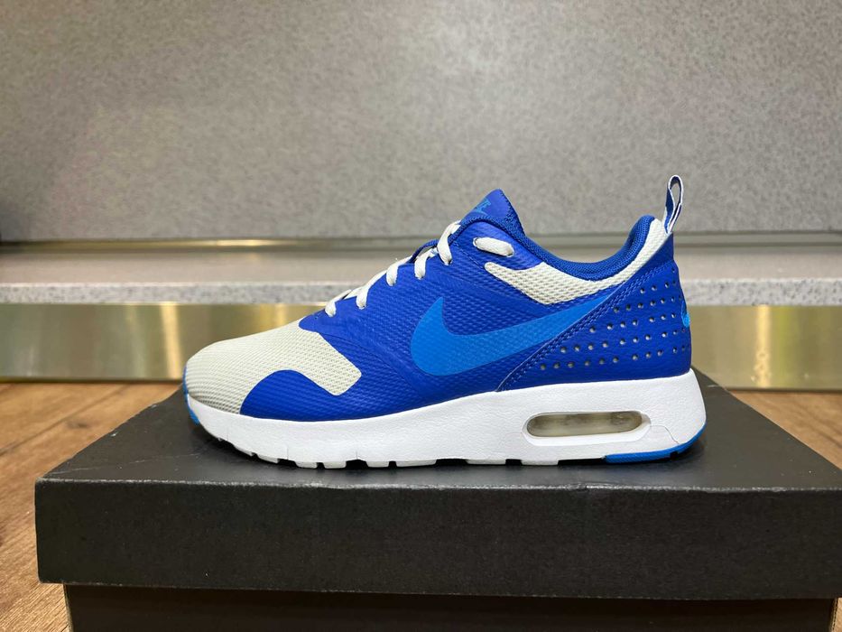 ОРИГИНАЛНИ *** Nike Air Max Tavas / Photo Blue & Royal White