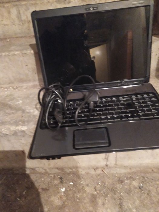 Лаптоп за части 40лв за повече информация на посочения телефон във