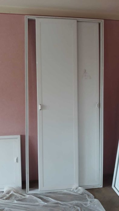 Rama cu usi culisante PVC