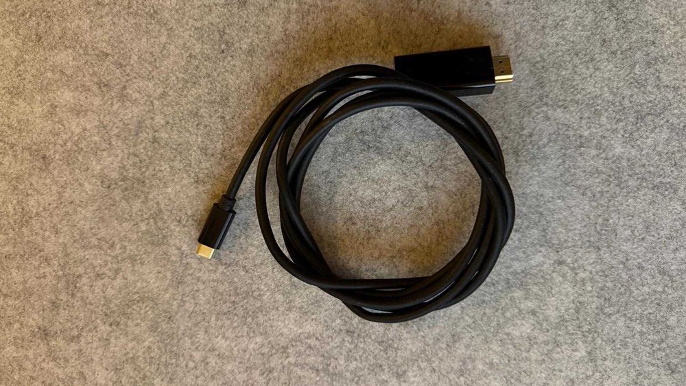 Adaptoare și cabluri USB-C către HDMI
