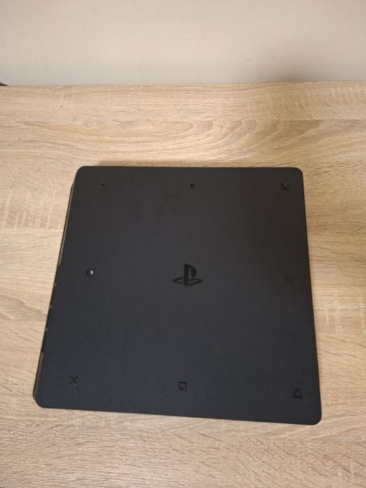 Playstation 4 Slim special edition 1TB