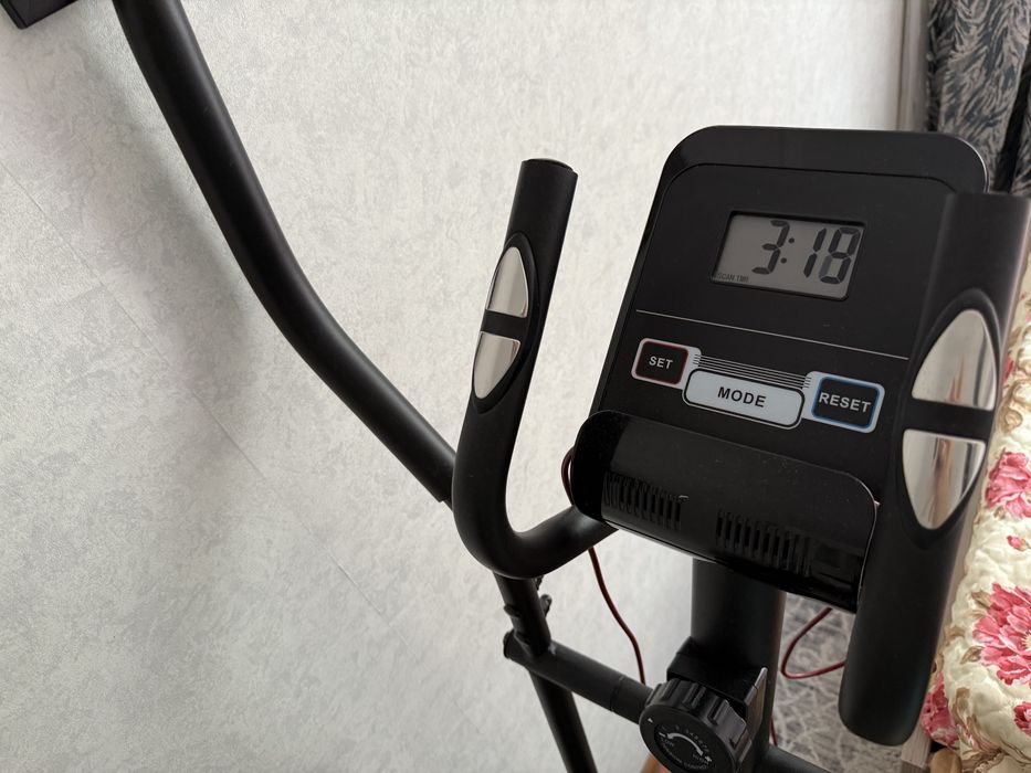 Эллиптический тренажер для домп.