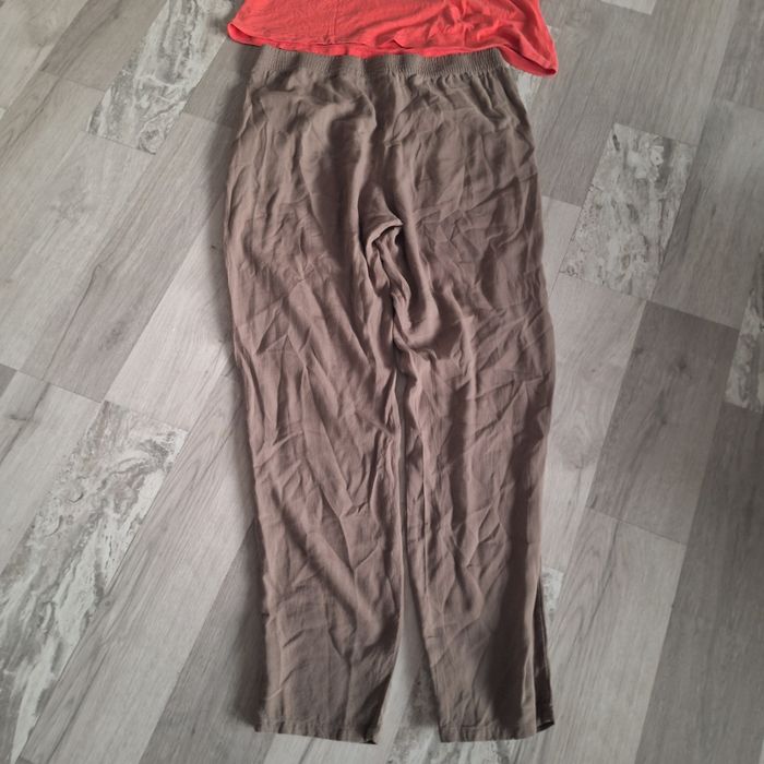 Pantaloni H&M Divided mărimea 38 si tricou O'Neill mărimea L