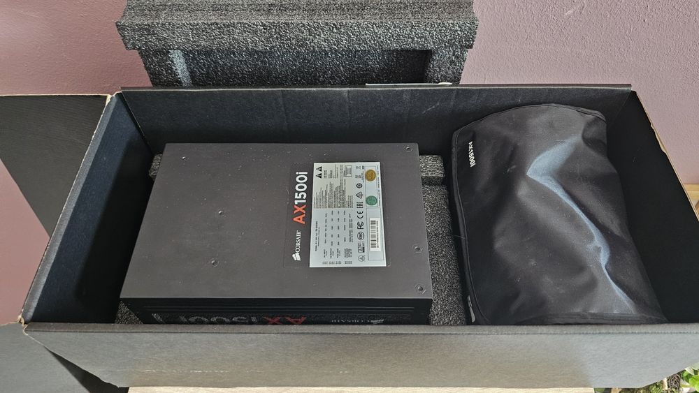 Corsair AX1500i 1500W PSU Захранване