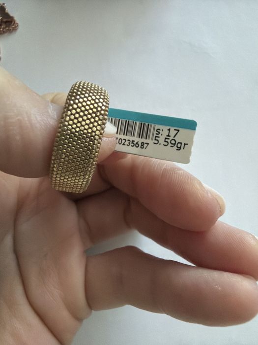 Продам кольцо золотое 17,5 р.