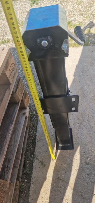 Picior sprijin remorca 14 tone pret 1200 lei se poate trimite prin cur