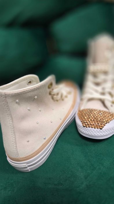 Кецове Converse с кристали swarovski