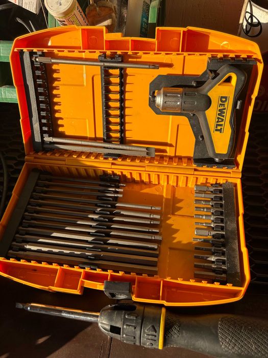 набор отвёрток девольт