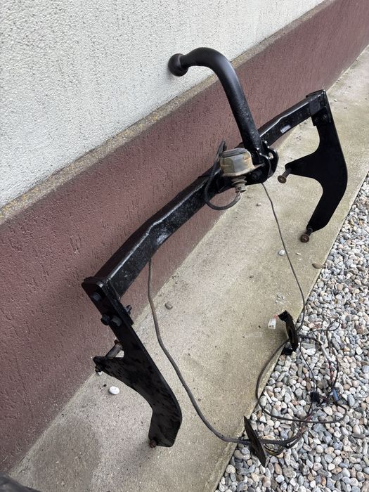 Carlig remorcare dacia logan mcv