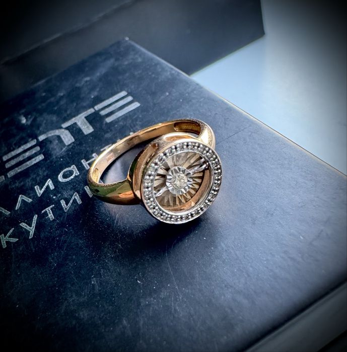 Золотой набор с бриллиантами