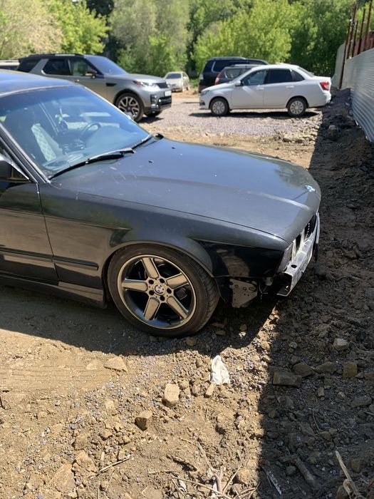 Продам бмв 520 е34
