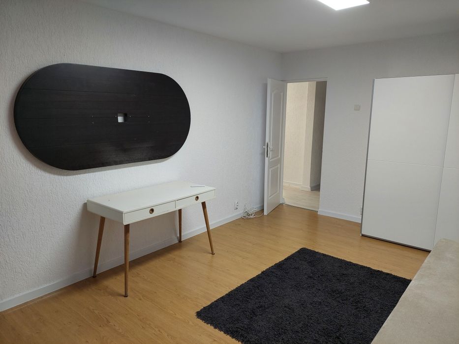 Apartament 2 camere decomandat 53mp în Strand etaj 4+pivniță mare, str Hațegului