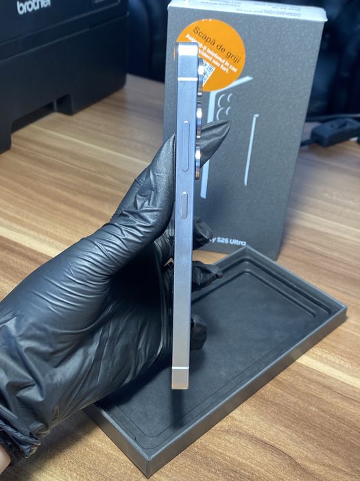 Samsung Galaxy s25 ultra • 512 GB • Titanium Silverblue