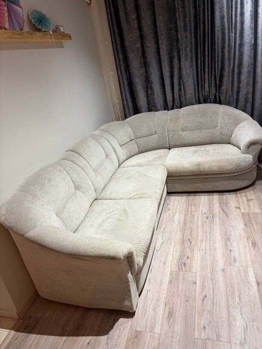 Ъглово канапе с функция сън