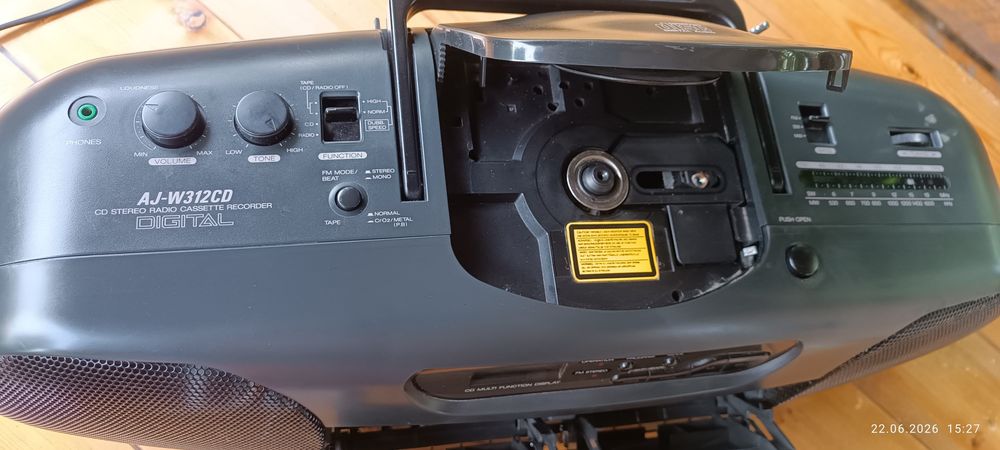 Akai AJ-W312CD CD stereo cassette recorder