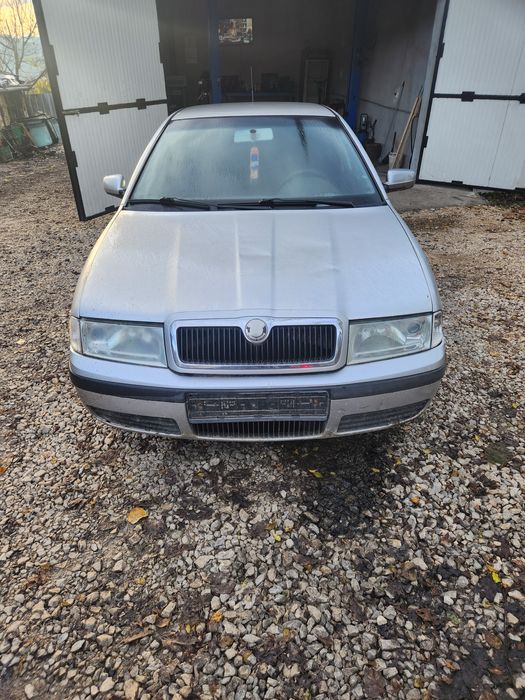 Шкода октавия 1.9 110 на части/shkoda Octavia 1.9 110 na chasti