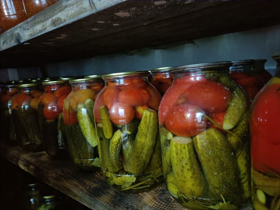 Соленья ,аджика ,компоты, варенье