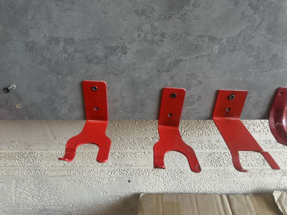 Подставка огнетушителей всех видов ассортимент есть договор есть