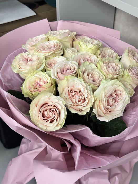 Роза.   Свежая Пышные, объемные !.