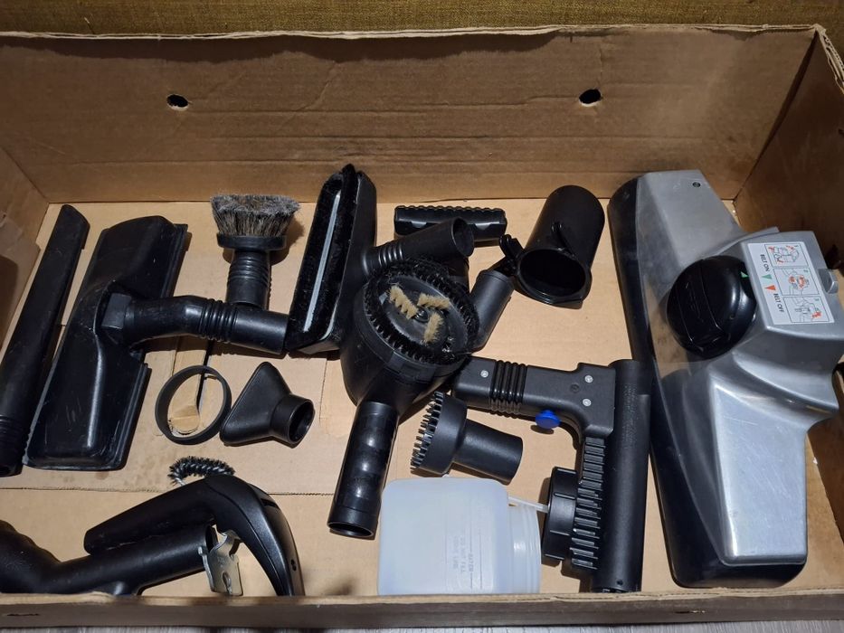 Vând aspirator Kirby Avalir 2