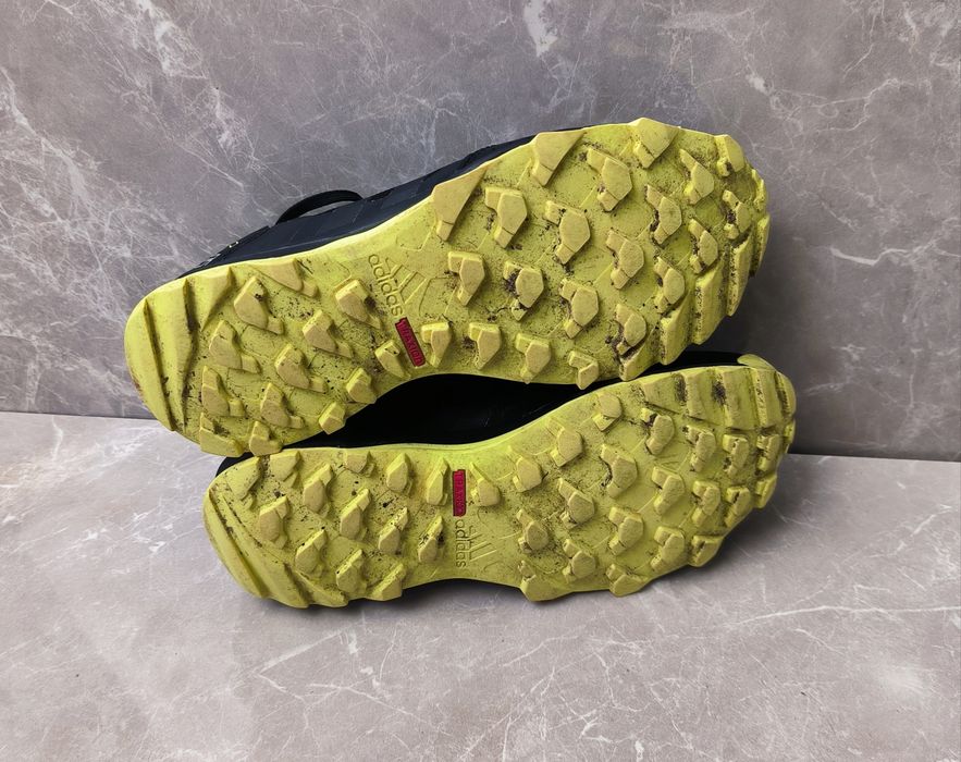 Adidas номер 40 Kanadia 7 Gore Tex  W