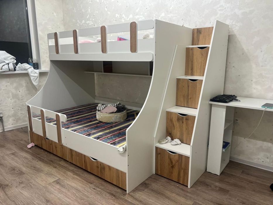 Кровать двухэтажная