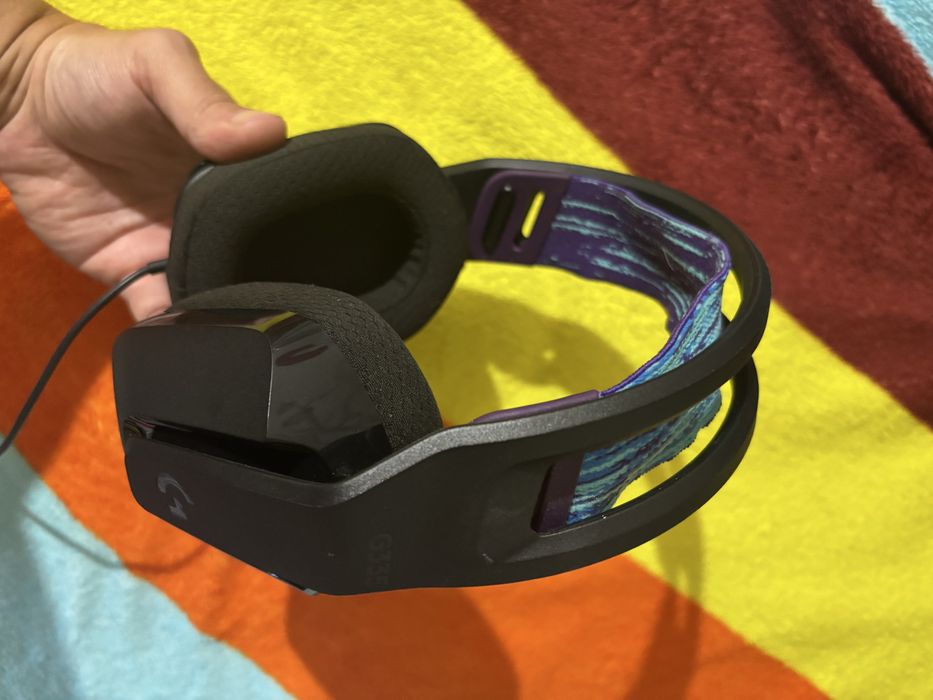 Продам игровые наушники Logitech G335