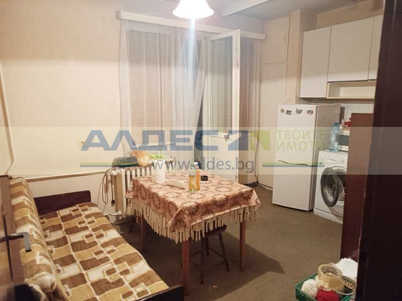 Продава се Двустаен апартамент в София, Борово - 61 кв.м за 2704 €/кв.м - Снимка #4