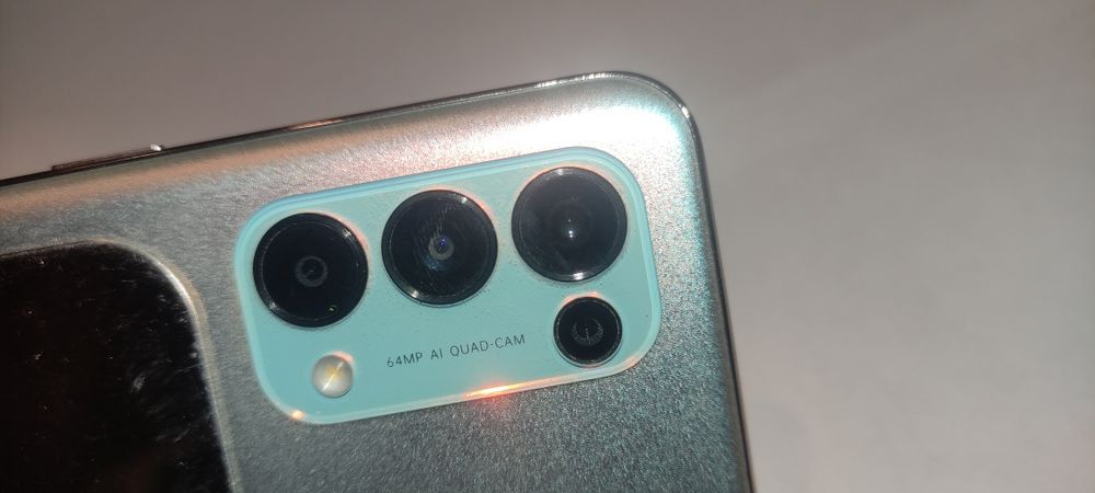 Oppo CPH2159 в хорошем состоянии
