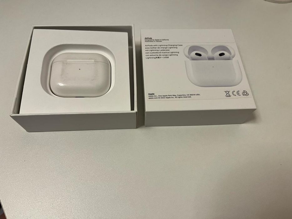 Продается Airpods 3