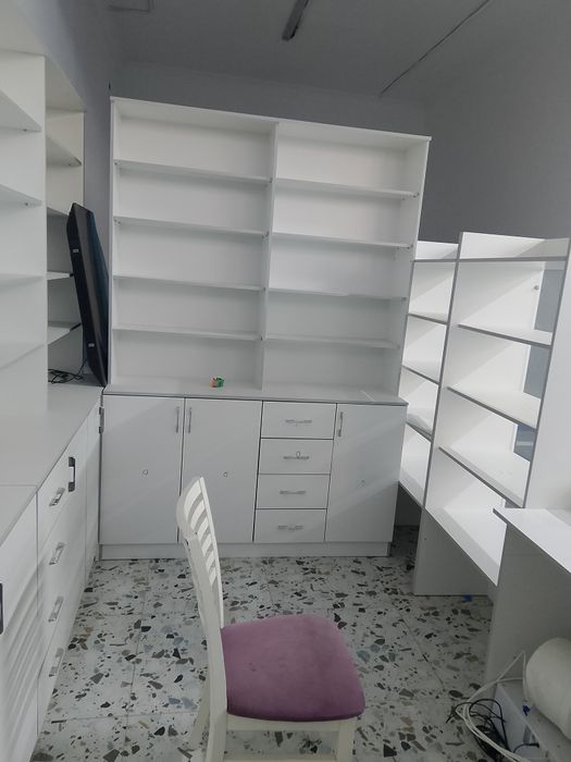 Продаю срочно мебель