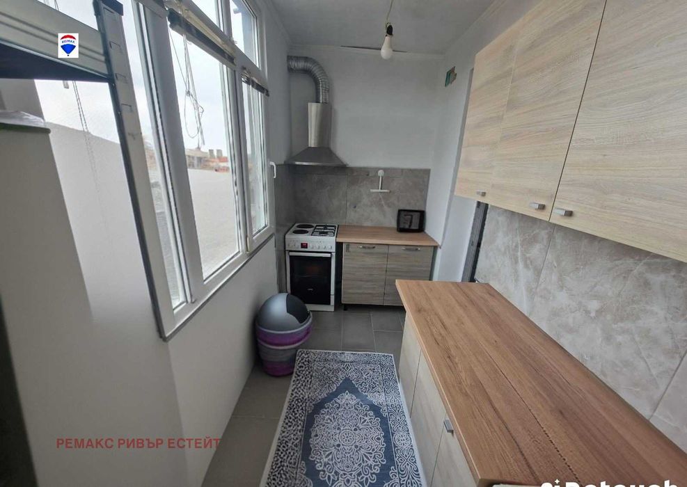 Тристаен апартамент за продажба кв. Дружба 2