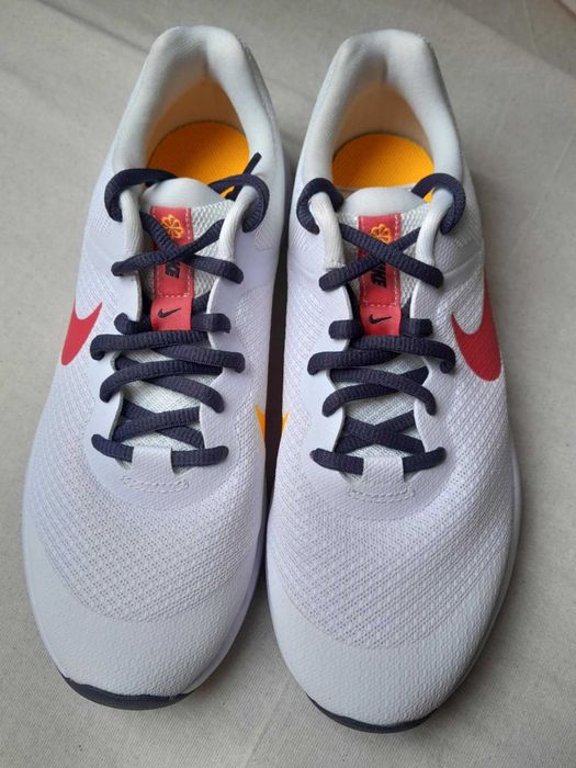 Маратонки NIKE Running размер 38 EU - 24 см. (нови, оригинални)