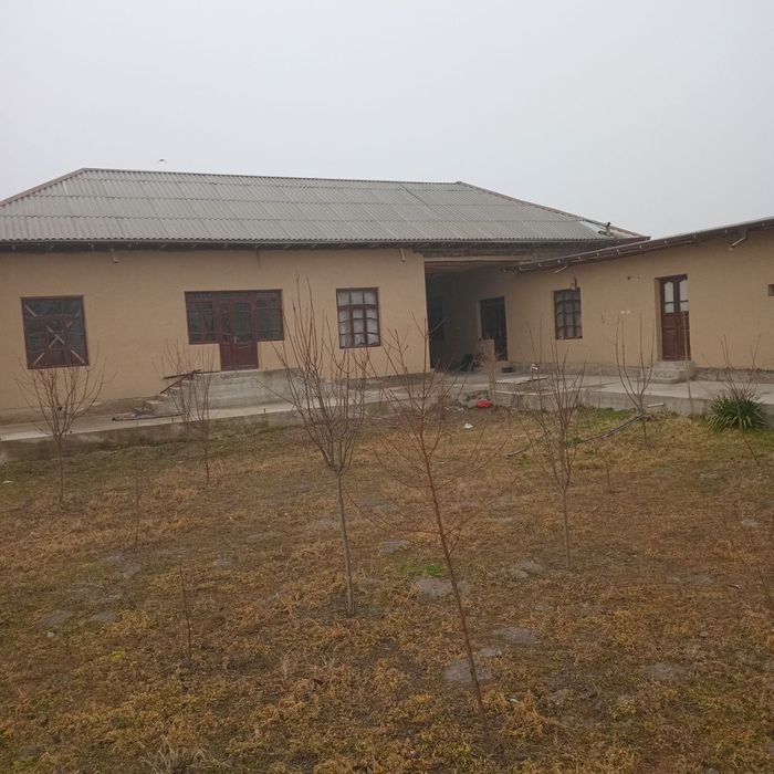 Jomboy tuman uy joy sotiladi