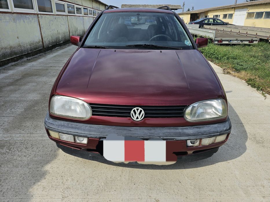 Vând vw golf 3 , înmatriculat  , 1994 , 1.8 benzină  , unic proprietar