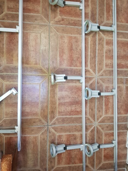 Светильники трековые  Teksan.