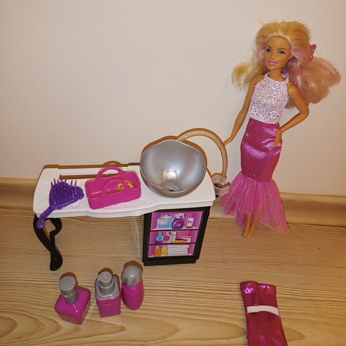 Барби и фризьорски салон