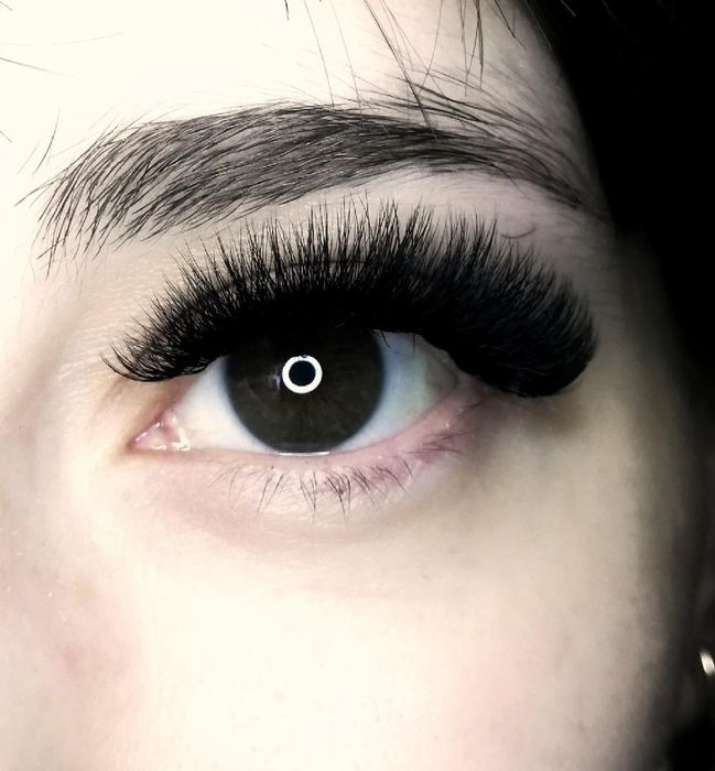 Наращивание ресничек